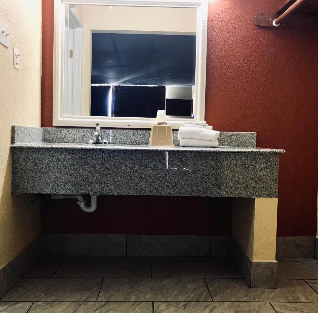 Executive Inn تيكساركانا المظهر الخارجي الصورة