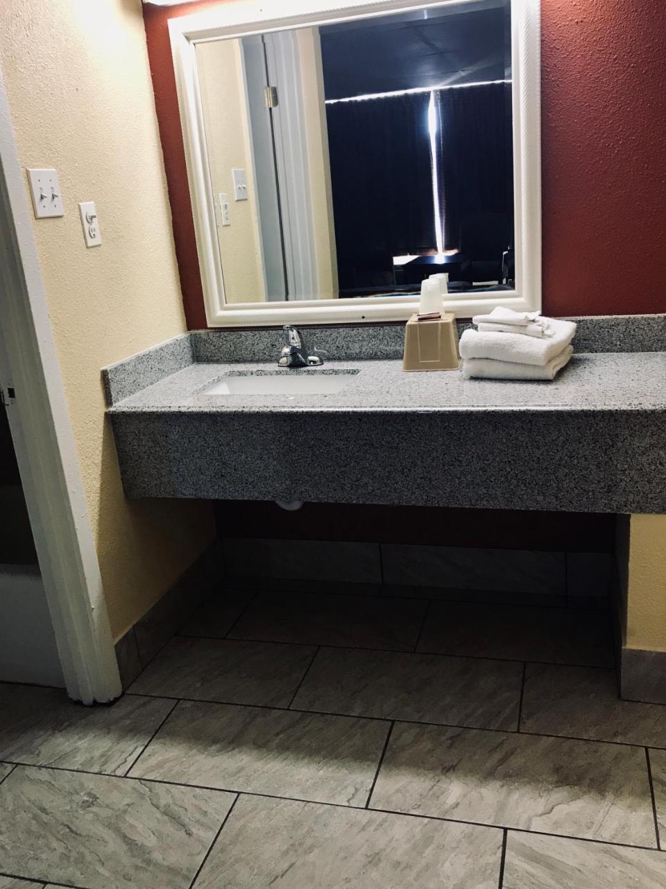 Executive Inn تيكساركانا المظهر الخارجي الصورة